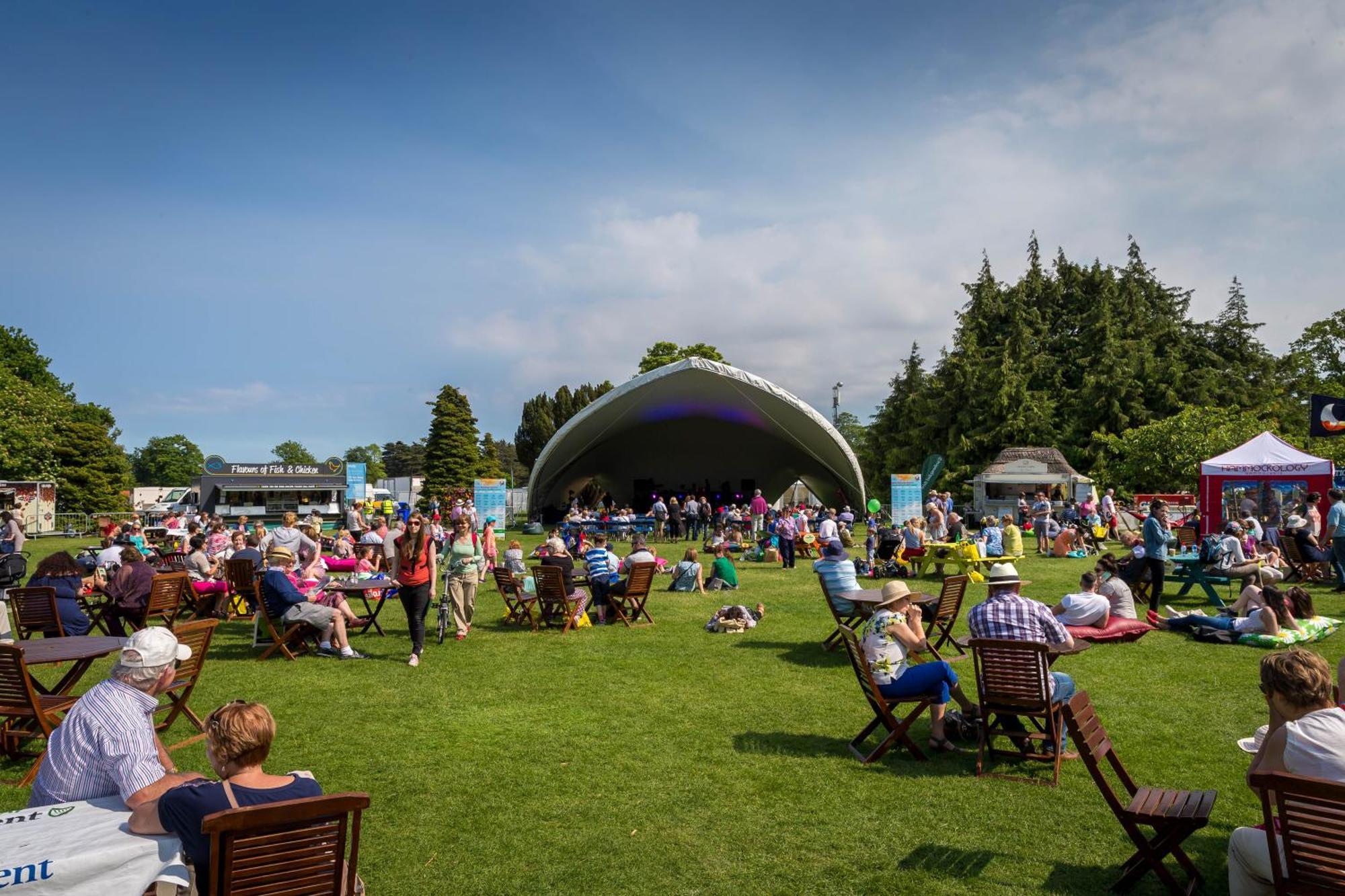 Coolock Clayton Hotel Dublin Airport מראה חיצוני תמונה The main stage of the festival